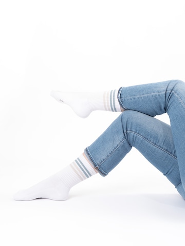 Occulto Sports socks 'Steffi' in White