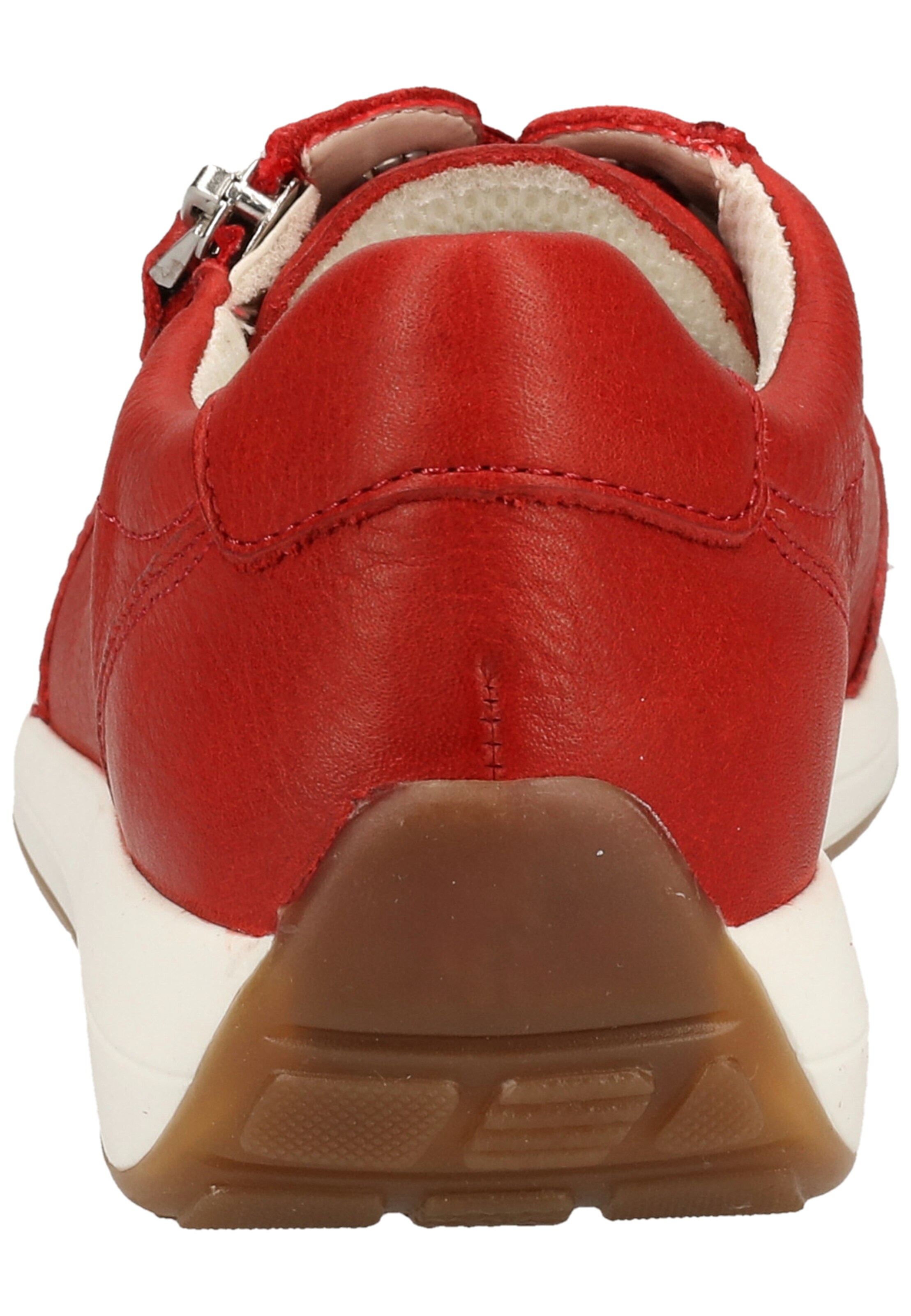 ARA Platform trainers in Red