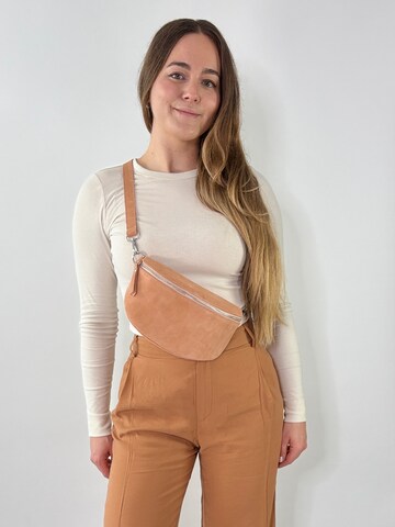 lePelou Fanny Pack 'VALENTINA medium' in Orange: front
