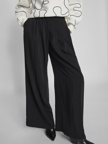 VILA Wide Leg Hose in Schwarz