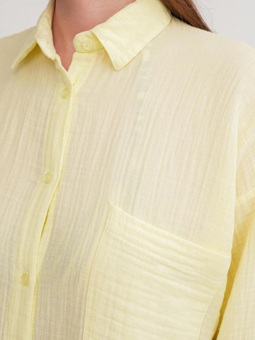 Camicia da donna di MixRay in giallo