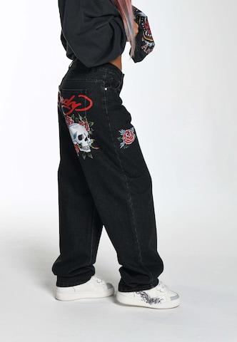 Ed Hardy Lużny krój Jeansy 'Blooming Death' w kolorze czarny