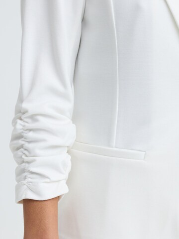 Oxmo Jackenblazer in Weiß