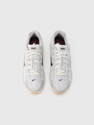 Nike Sportswear Низкие кроссовки 'P-6000' в Серый