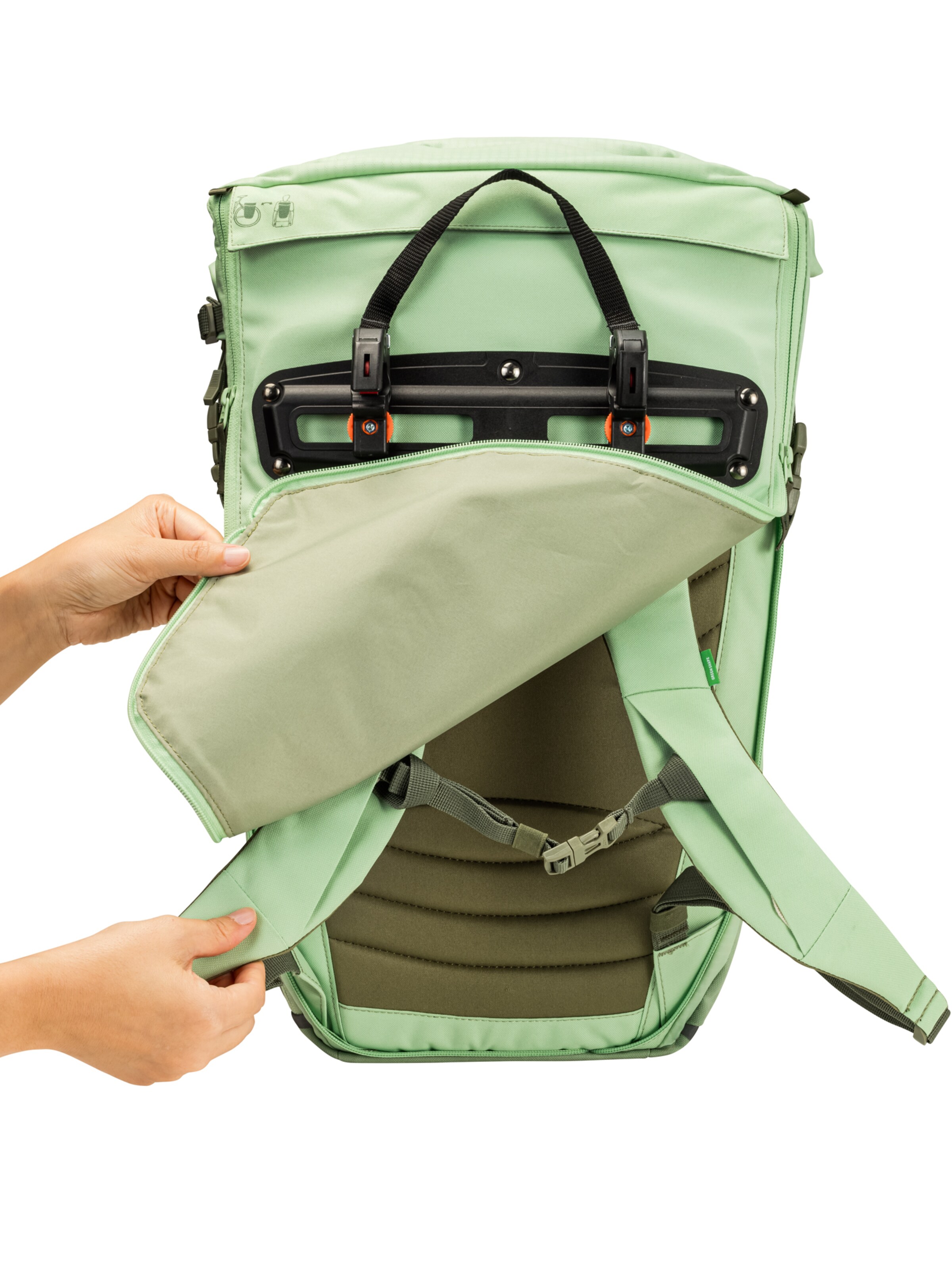 VAUDE Sports backpack 'CityGo Bike 23 II' in Green