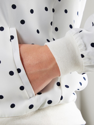 VERO MODA Between-season jacket 'VMCOCO' in White