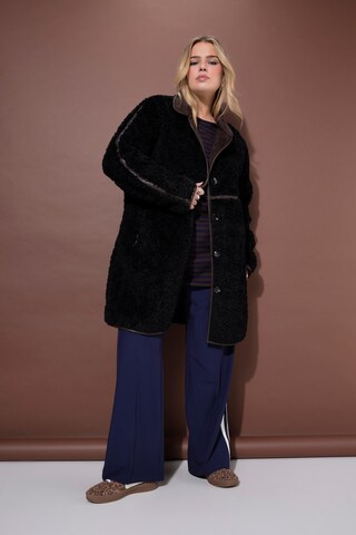 Studio Untold Winter coat in Black