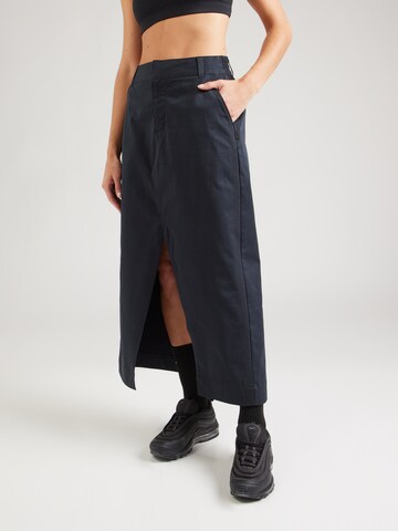 Nike Sportswear - Falda en negro: frente