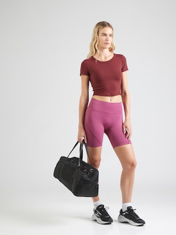 UNDER ARMOUR Skinny Sportshorts 'Vanish' in Rot