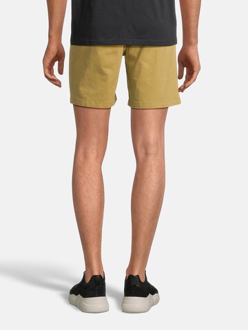 AÉROPOSTALE Regular Shorts in Gelb