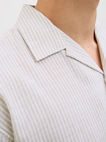 Fit confort Chemise 'JJESummer Resort' JACK & JONES en beige