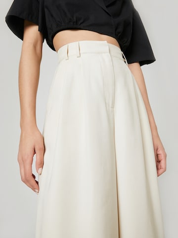 Guido Maria Kretschmer Women Wide leg Pleat-Front Pants 'Avena' in White