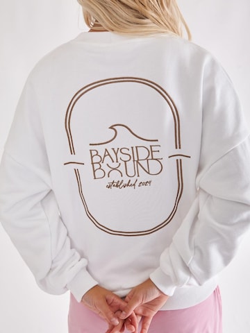 BAYSIDE BOUND Oversized trui 'THE BAYSIDE UNISEX OVERSIZE SWEATER' in Wit