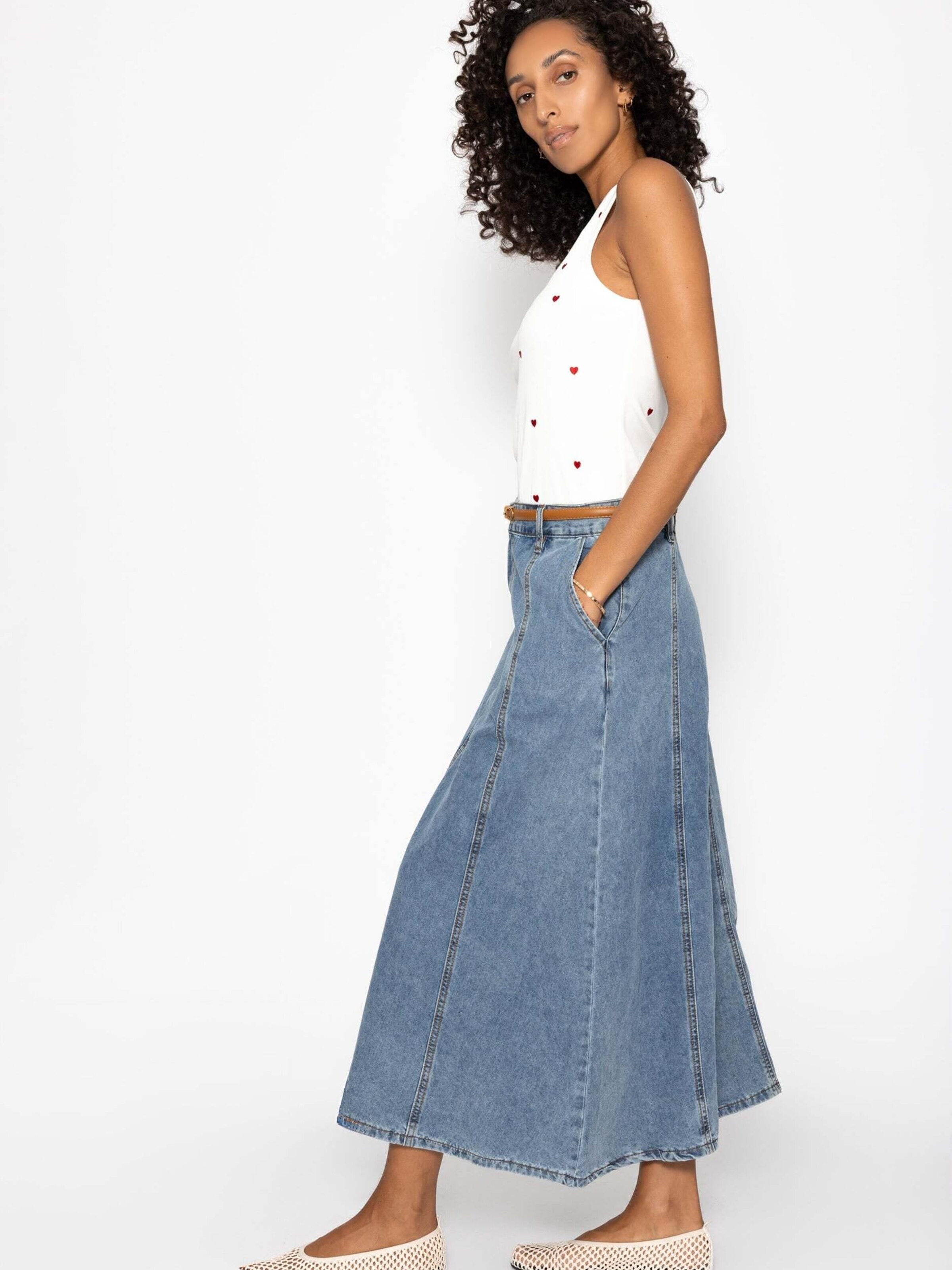 SASSYCLASSY Skirt in Blue