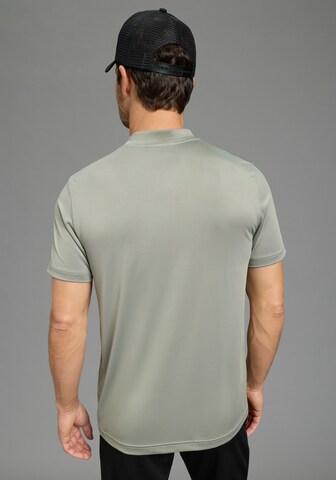 OCEAN SPORTSWEAR Performance Shirt in Green