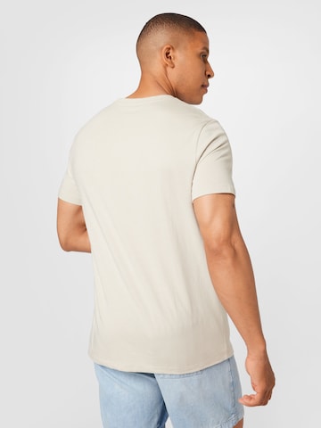 GAP - Ajuste regular Camiseta en beige