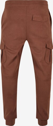 Urban Classics - Tapered Calças cargo em castanho