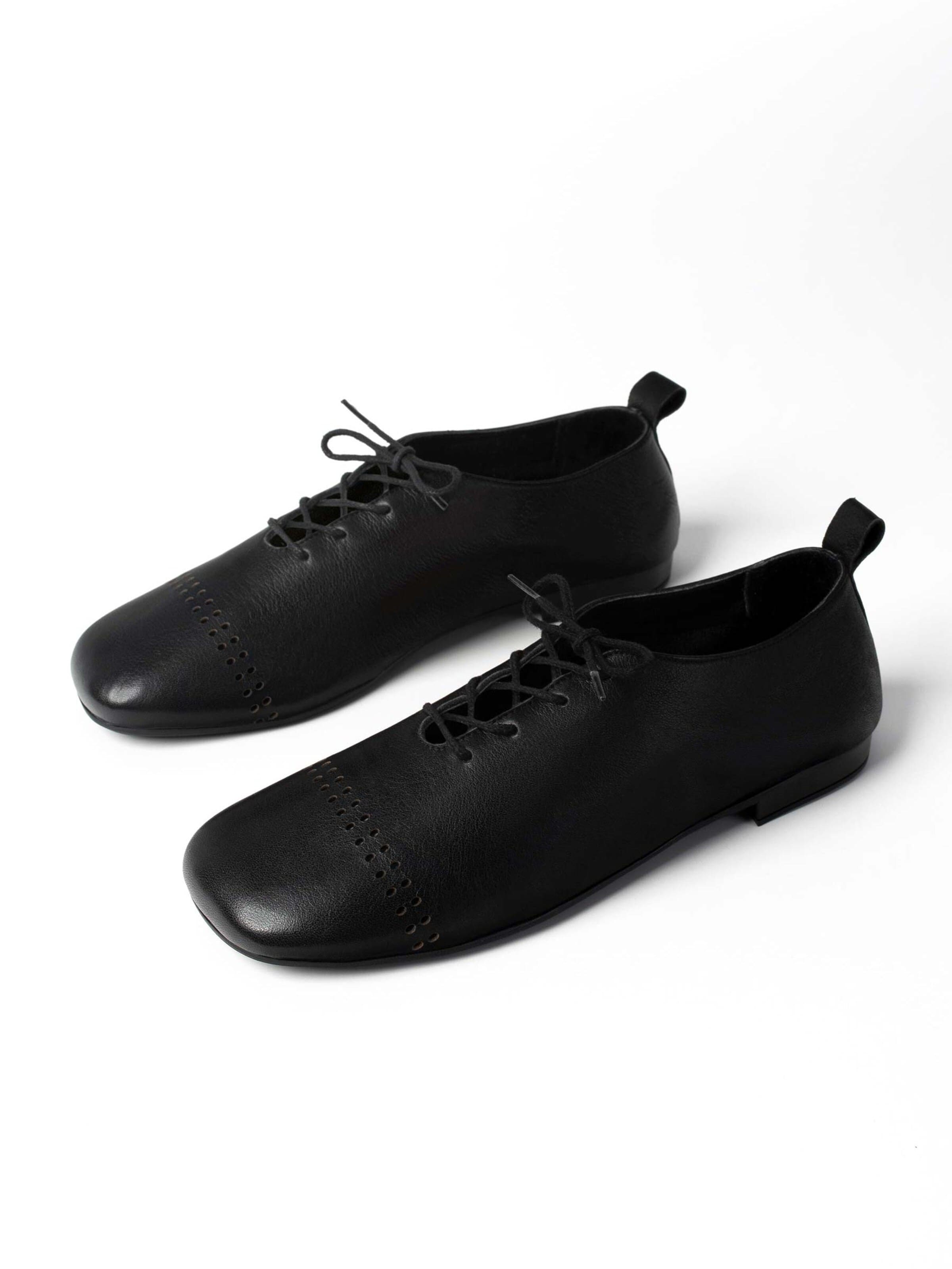 L37 HANDMADE SHOES - Zapatos con cordón 'SUNSETS WE REMEMBER' en negro