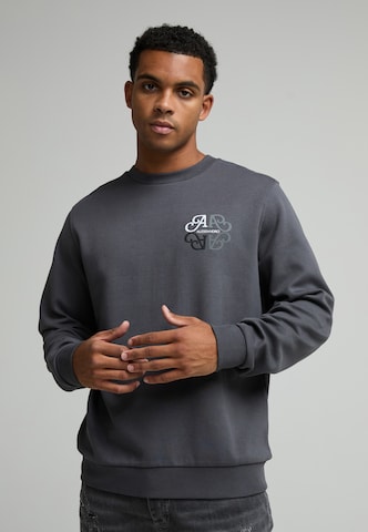 Alessandro Zavetti Sweatshirt 'Vicolo' in Grey: front