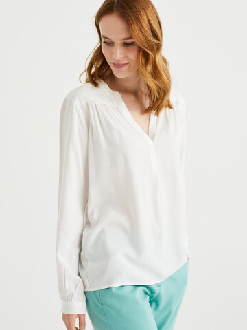 WE Fashion Blouse in White