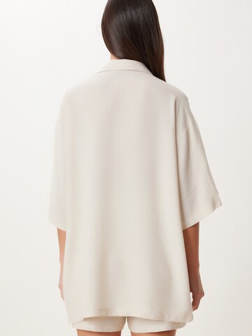 Tenue d'intérieur Happiness İstanbul en beige