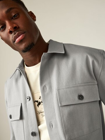 Next Regular Fit Jacke in Grau