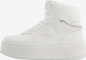 Sneaker alta di Bershka in bianco