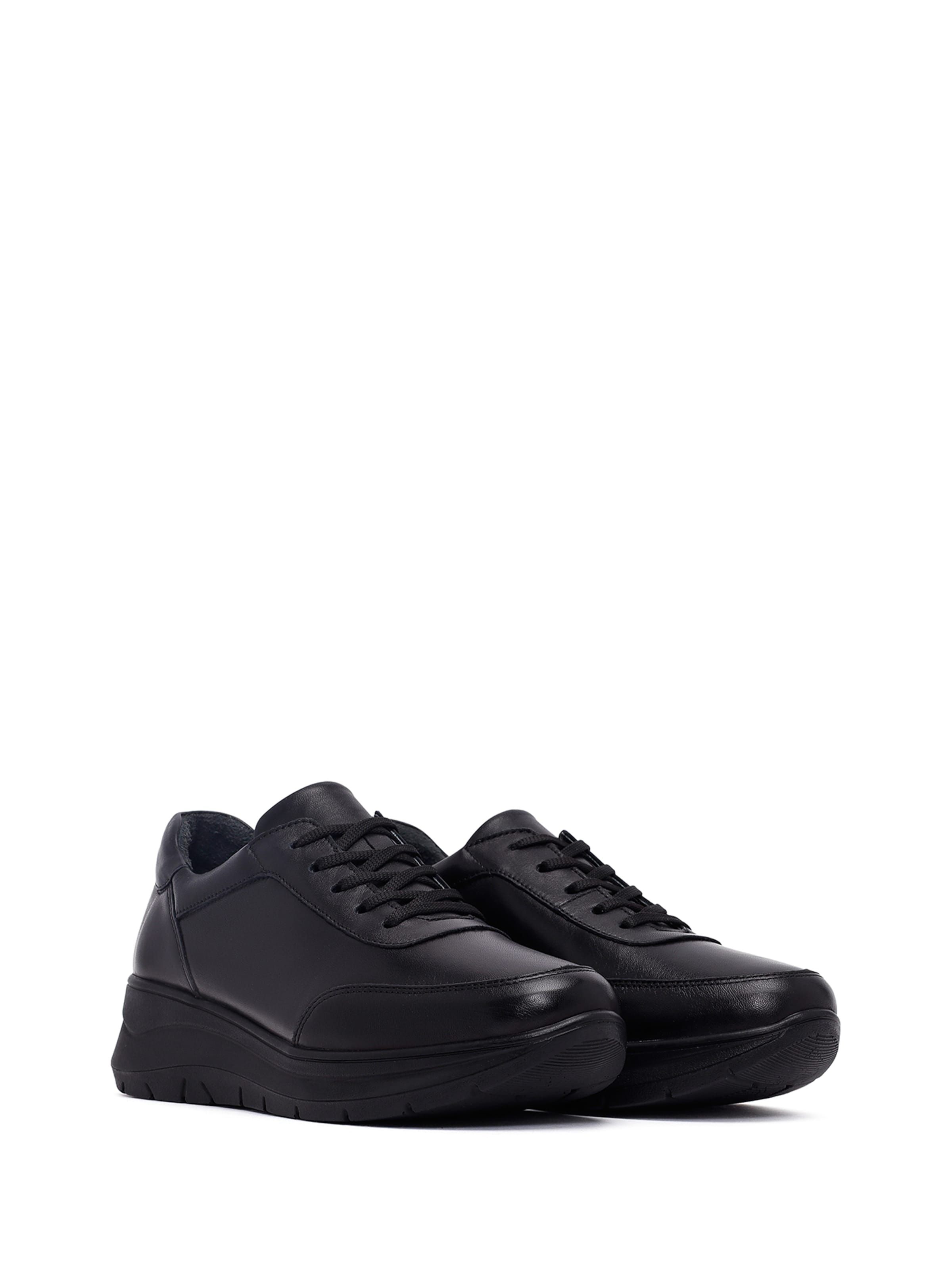 Sneaker bassa di Derimod in nero