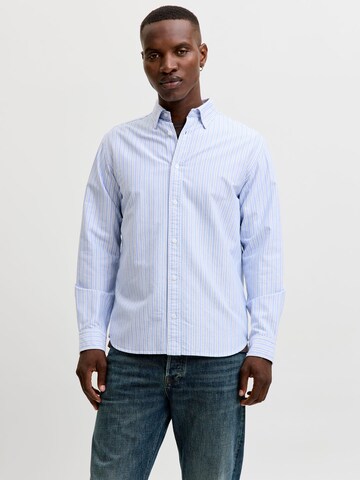 Coupe regular Chemise 'JPRBLUHARVEY' JACK & JONES en bleu : devant