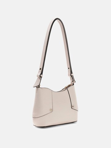 GUESS Shoulder Bag in Pink