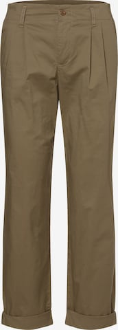 Marie Lund Pleat-Front Pants in Green: front