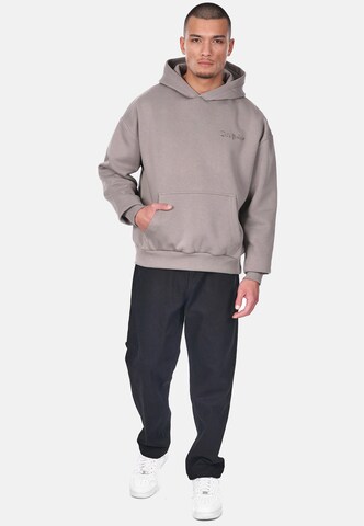 Dropsize Sweatshirt 'EMBO' in Grau