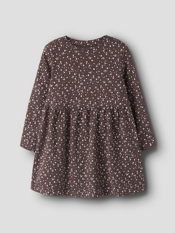NAME IT - Vestido en marrón