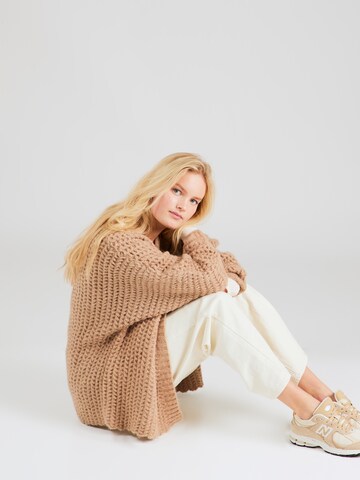 Cardigan Molly BRACKEN en beige