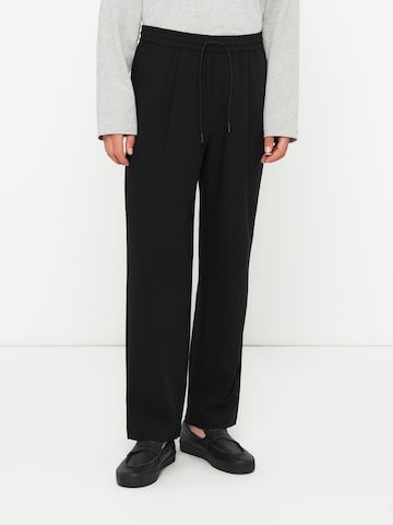 juoda Only & Sons Laisvas Klostuotos kelnės 'ONSHILL': priekis