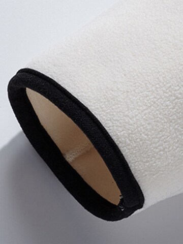 Youthup Between-Season Jacket in White