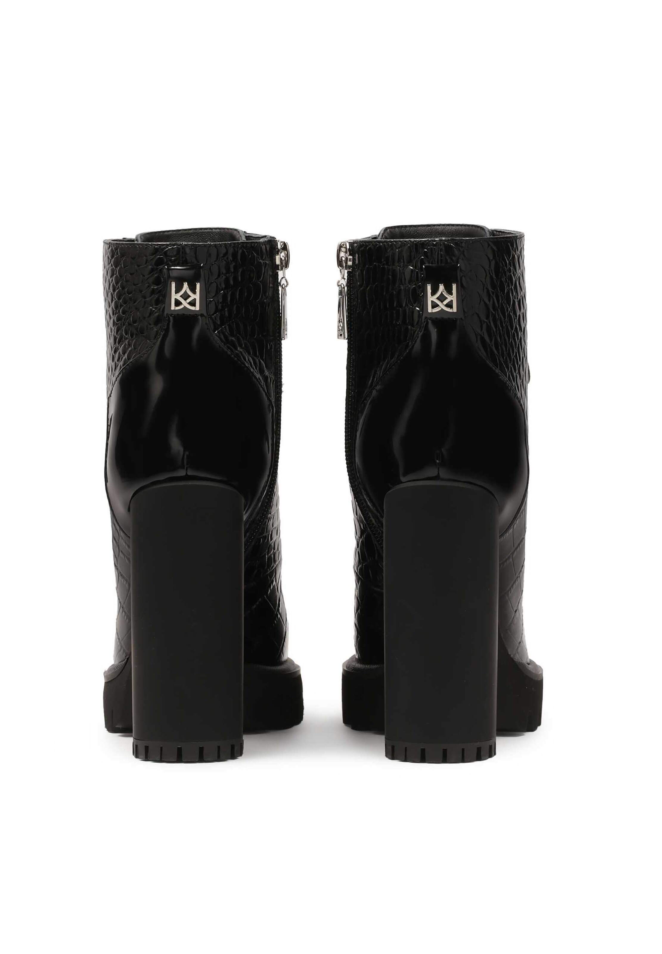 Kazar Lace-up bootie in Black