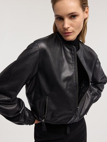 Cappotto invernale di Trussardi in nero