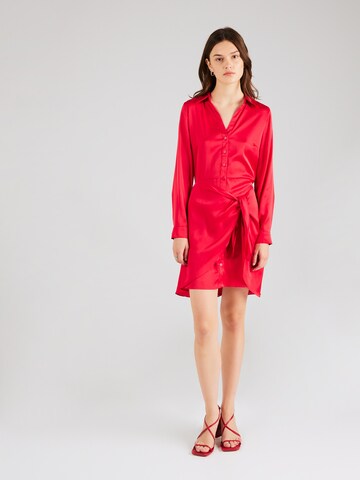 GUESS - Vestido camisero 'ALYA' en rojo: frente