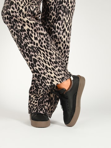 Sneaker bassa 'Quartz Beverly EL297' di BLACKSTONE in nero