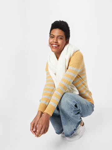 Pull-over UNITED COLORS OF BENETTON en jaune