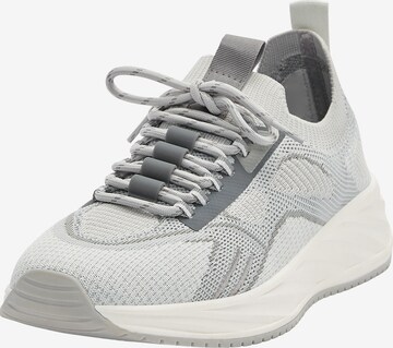 Sneaker bassa di Pull&Bear in grigio: frontale