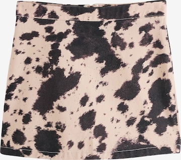 Next Hame värissä vaaleanpunainen: etupuoli