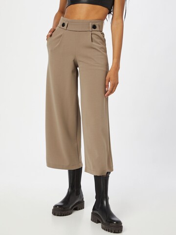 JDY Zvonové kalhoty Kalhoty se sklady v pase 'Geggo' – hnědá: přední strana
