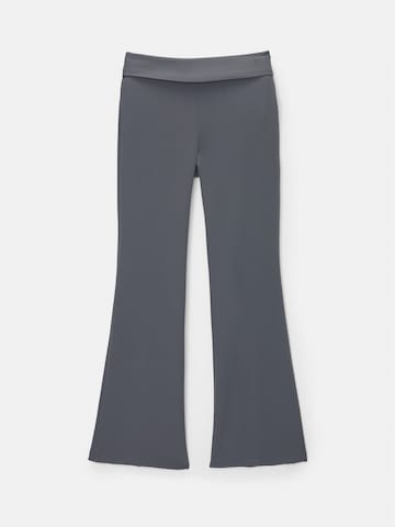 Pull&Bear Flared Broek in Blauw