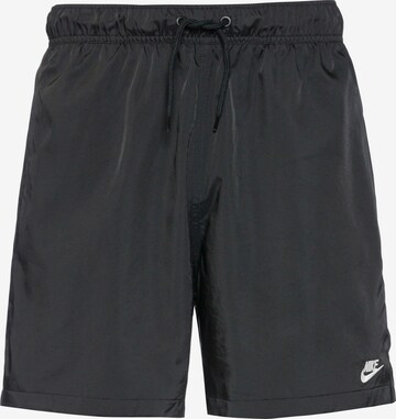 Regular Pantaloni 'Club' de la Nike Sportswear pe negru: față