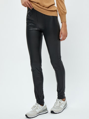 minus Skinny Leggings 'Levy' in Schwarz: Vorderseite