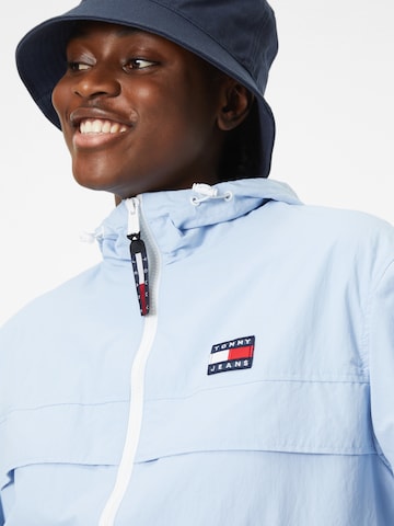 Tommy Jeans Tussenjas 'CHICAGO' in Blauw