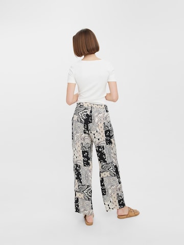 VERO MODA Loose fit Trousers 'Gigi' in Mixed colours