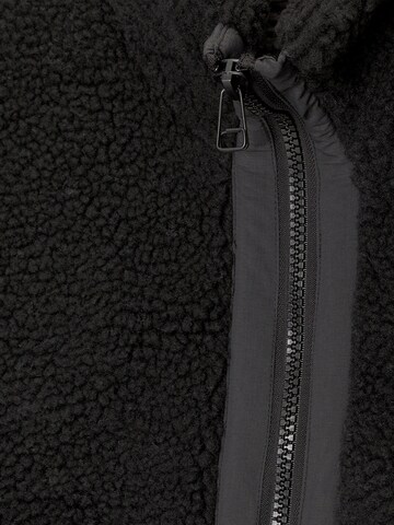 Pull&Bear Between-season jacket in Black